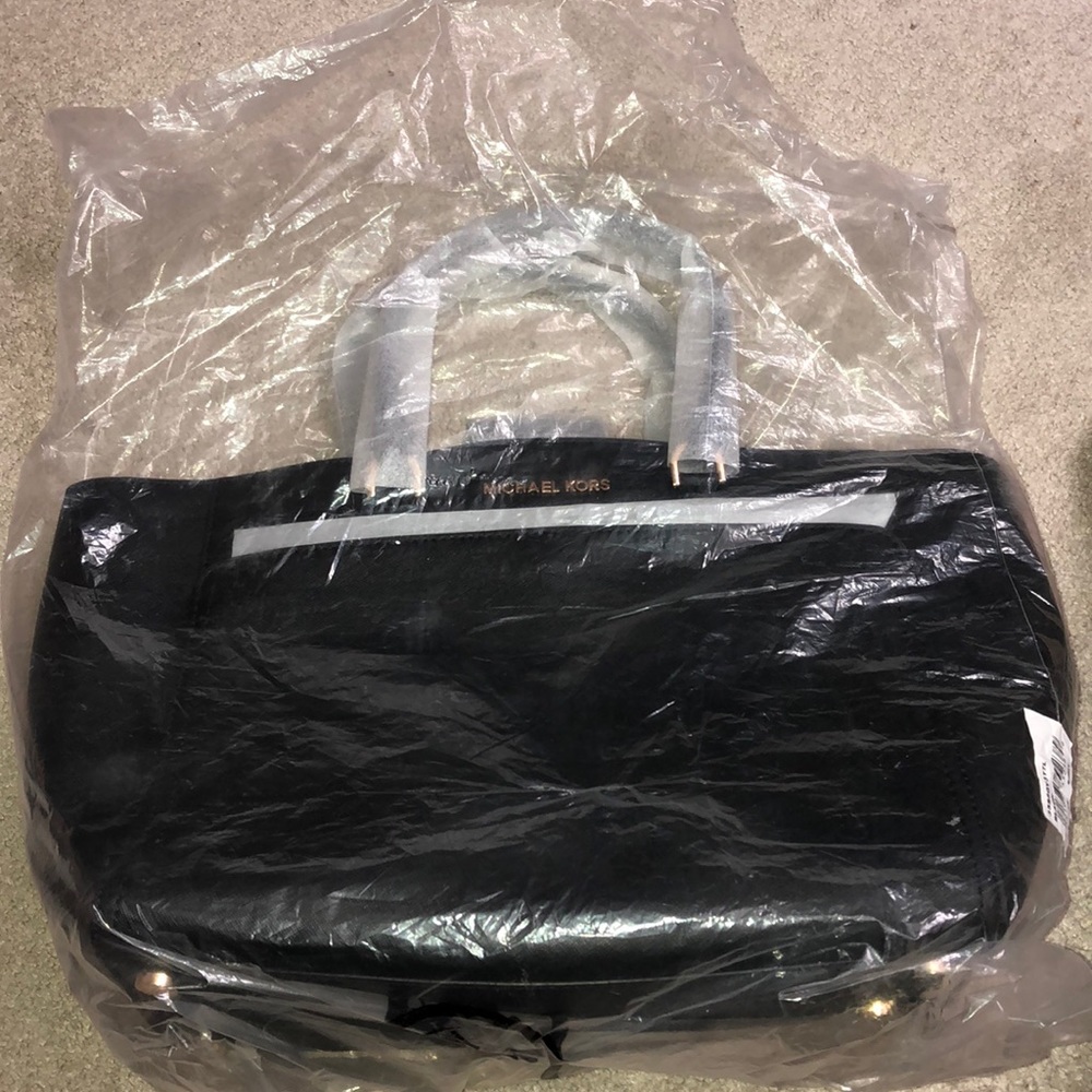 MK Large Double Handle